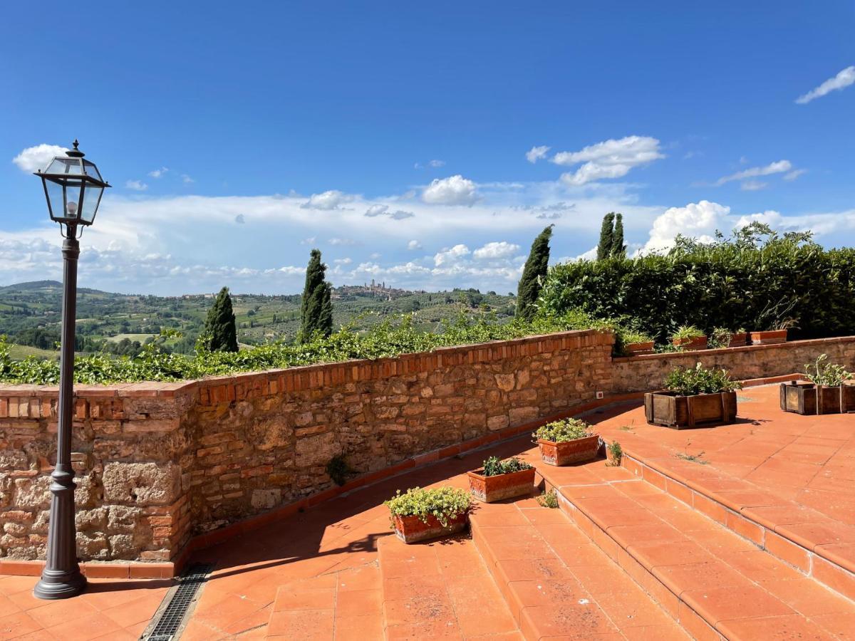 Agriturismo Castello Di Montauto سان جيمينيانو المظهر الخارجي الصورة