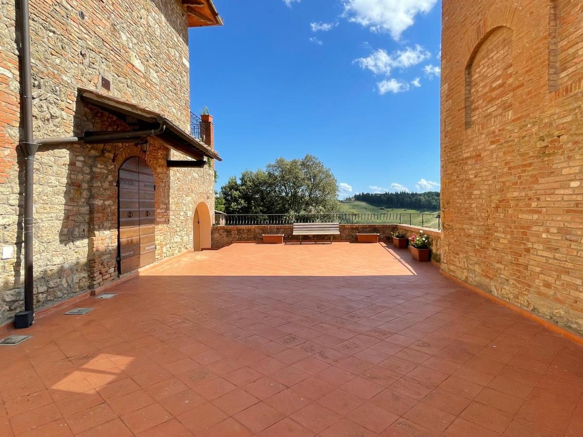 Agriturismo Castello Di Montauto سان جيمينيانو المظهر الخارجي الصورة
