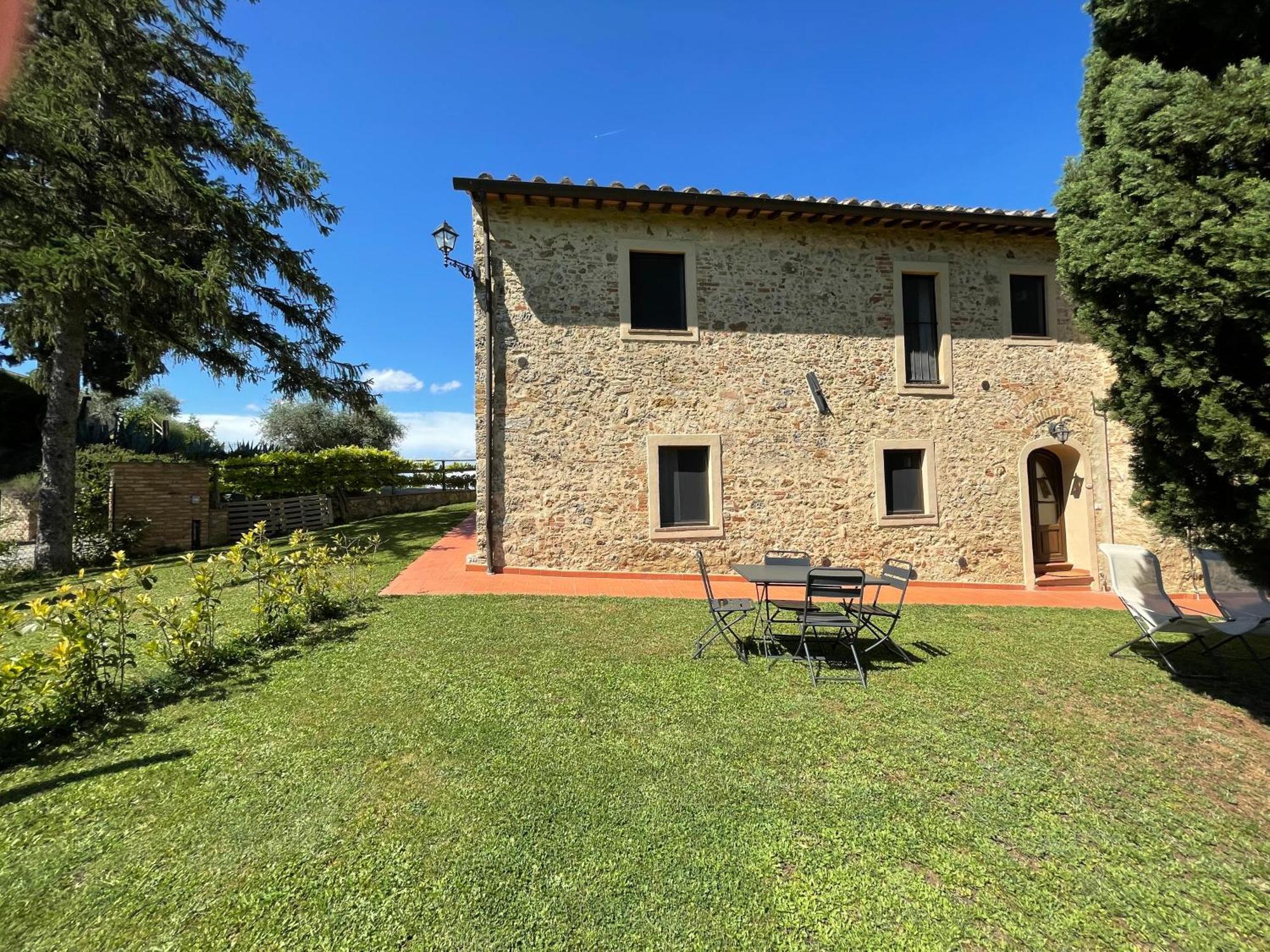 Agriturismo Castello Di Montauto سان جيمينيانو المظهر الخارجي الصورة