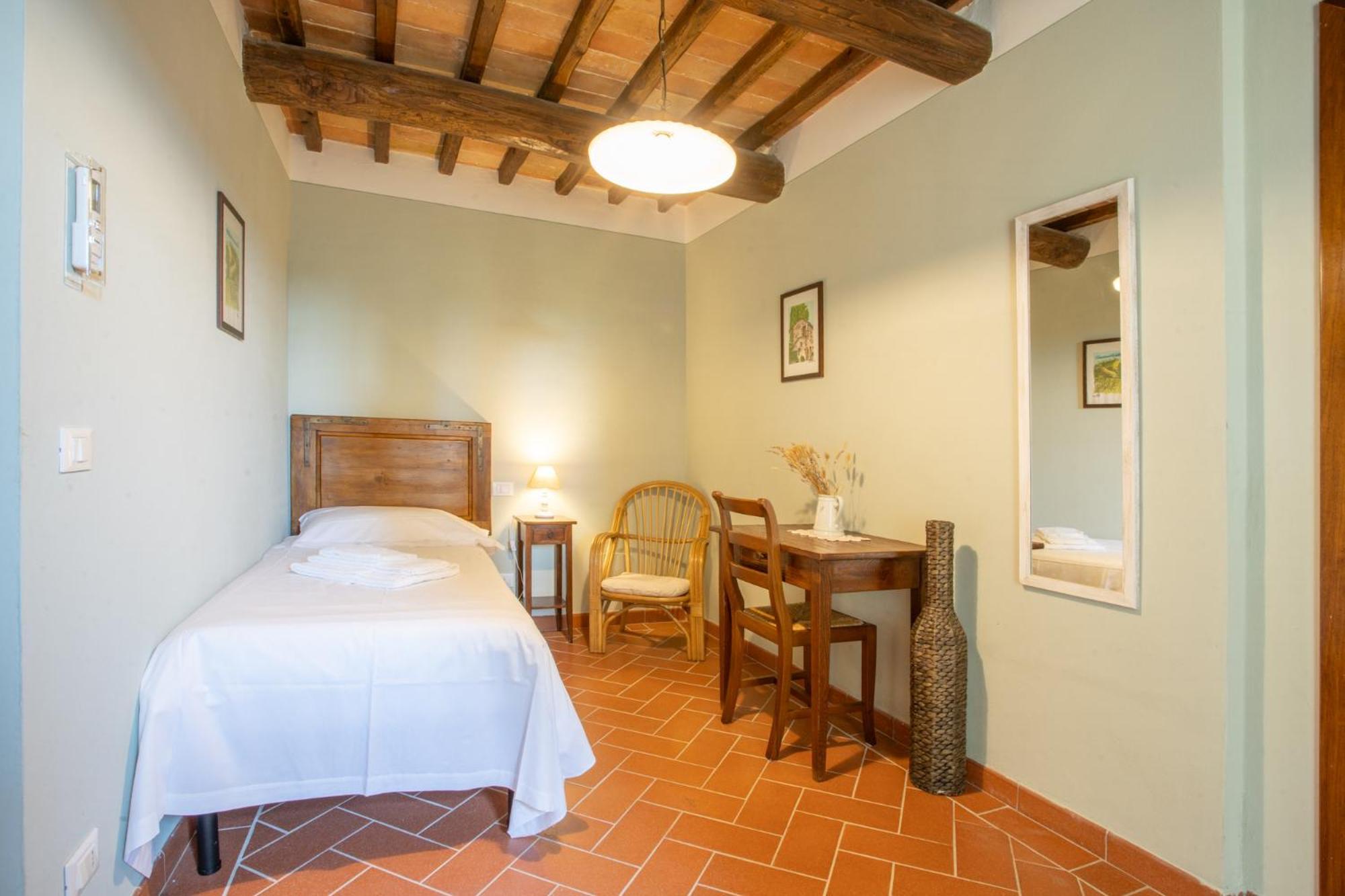 Agriturismo Castello Di Montauto سان جيمينيانو المظهر الخارجي الصورة